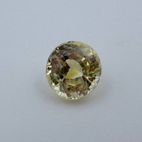Yellow Sapphire - 1.95 cts ( Sri lanka )